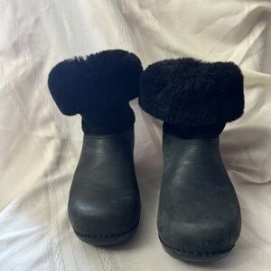 Dansko Stormy Leather Fur Lined Button Booties Women's